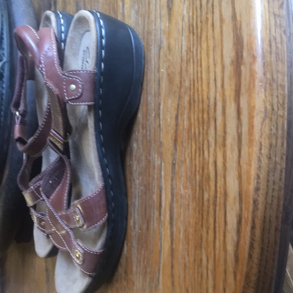 Shoes - Picture 2 of 2